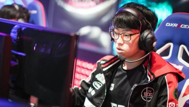 为自己锁定 为自己锁定