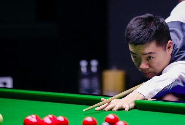 在球员通道 在球员通道