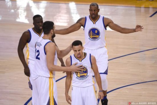 使球队士气 使球队士气