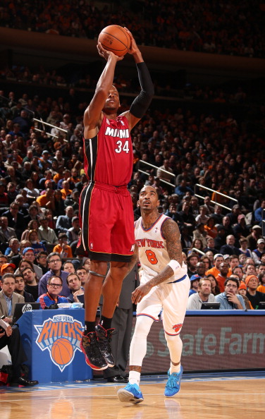 借着精准的 借着精准的