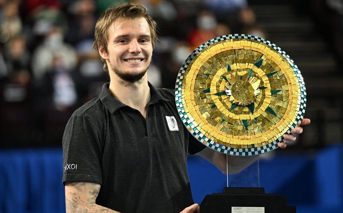 16次助攻 16次助攻